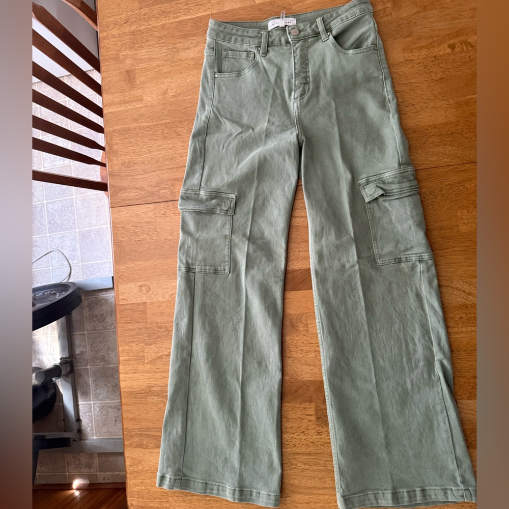 Women's Olive Wide Leg Cargo Jeans